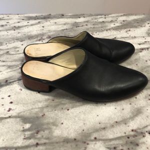 Nisolo black leather mule